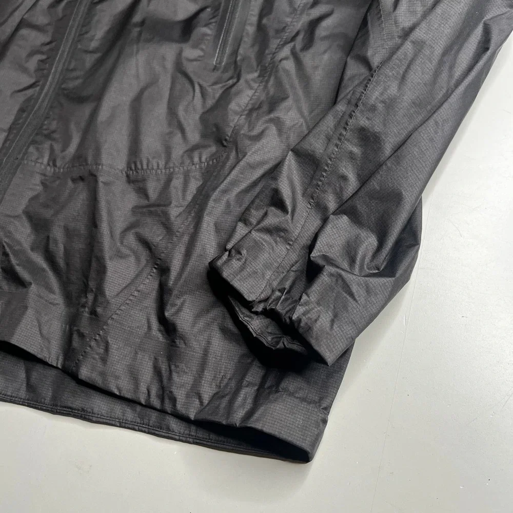 The North Face Summit Series HyVent 2.5L Rain Jacket Mens Medium Black Shell